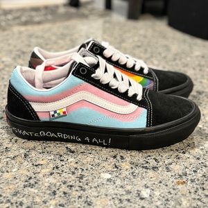 *NEW* Vans Old Skool Pride Skate